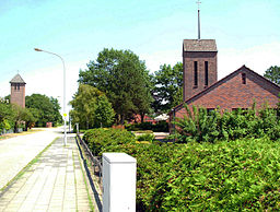 Klausheider Weg in Klausheide mit Kirchen